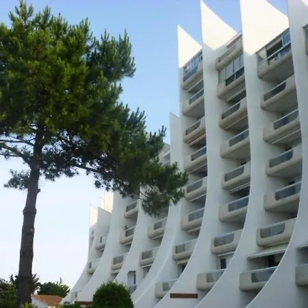 Britania - Location De - - T2 Face - Immeubles En Vagues Mae-2901