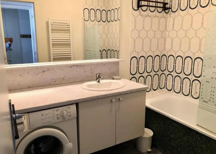 Résidence Britania - Location De - - T2 Face - Immeubles En Vagues Mae-2901 *